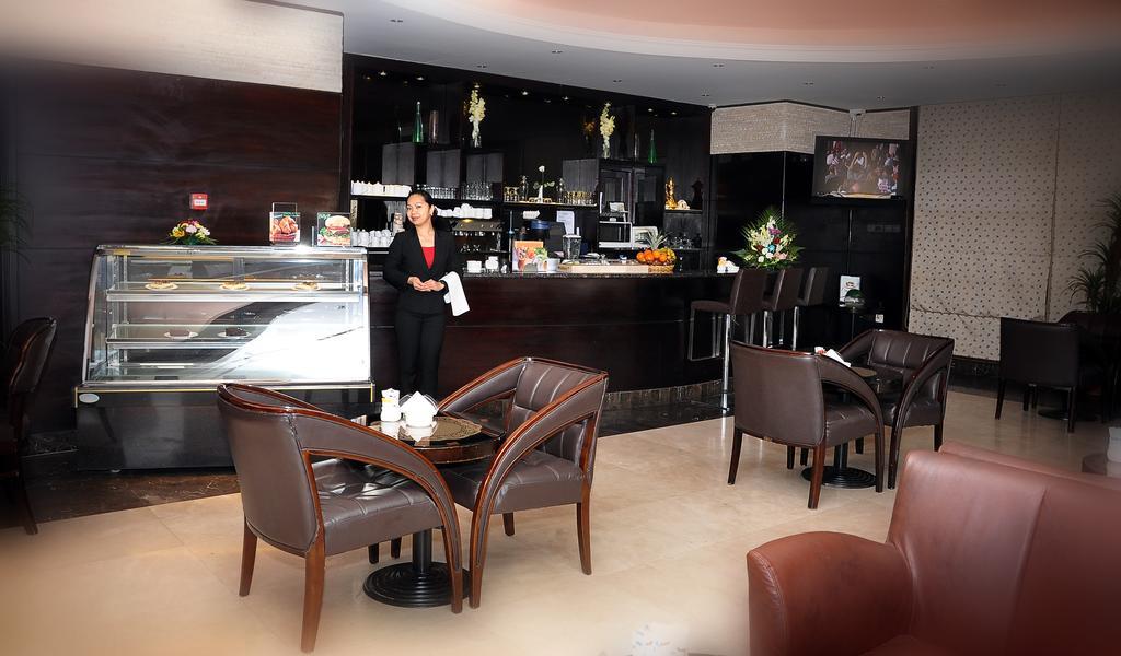 City Hotel Ras al-Khaimah Bagian luar foto