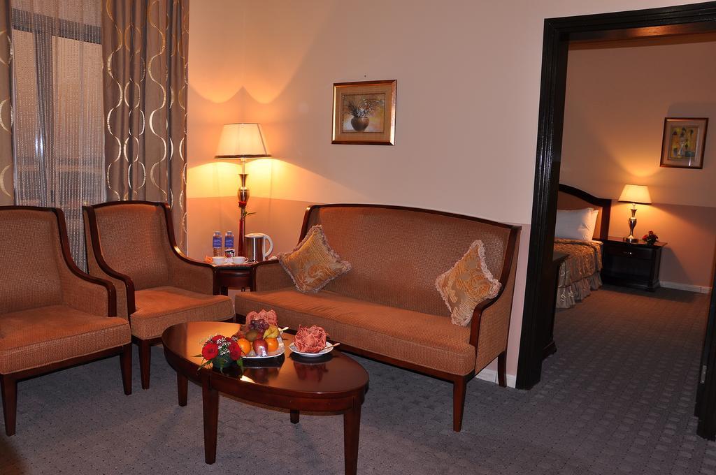 City Hotel Ras al-Khaimah Bagian luar foto