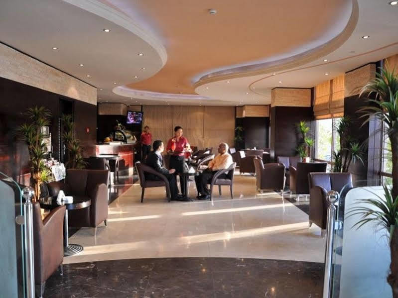 City Hotel Ras al-Khaimah Bagian luar foto