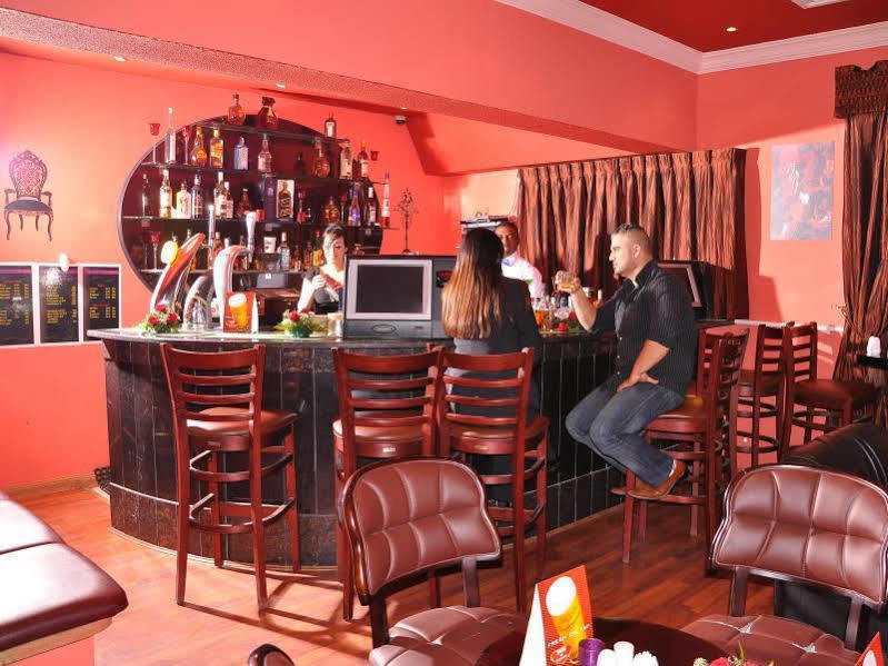 City Hotel Ras al-Khaimah Bagian luar foto