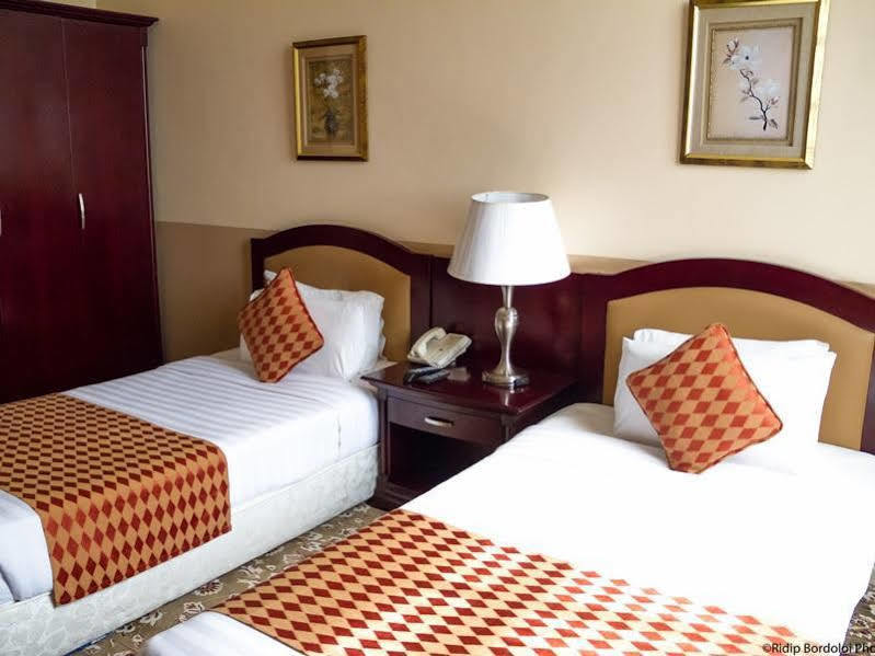 City Hotel Ras al-Khaimah Bagian luar foto
